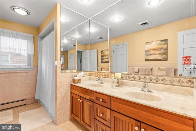 155 GEORGE ST, Hanover, PA 17331