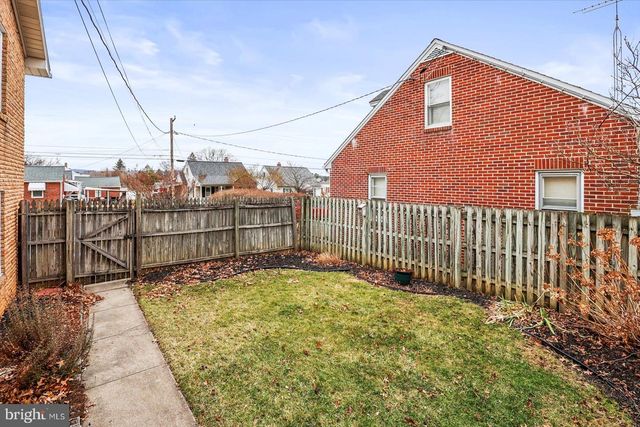 155 GEORGE ST, Hanover, PA 17331