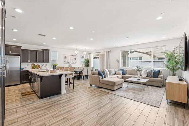 12720 Seahaven Way, Rancho Cordova, CA 95742