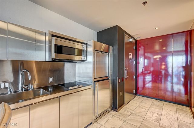 4381 West Flamingo Road 53307, Las Vegas, NV 89103