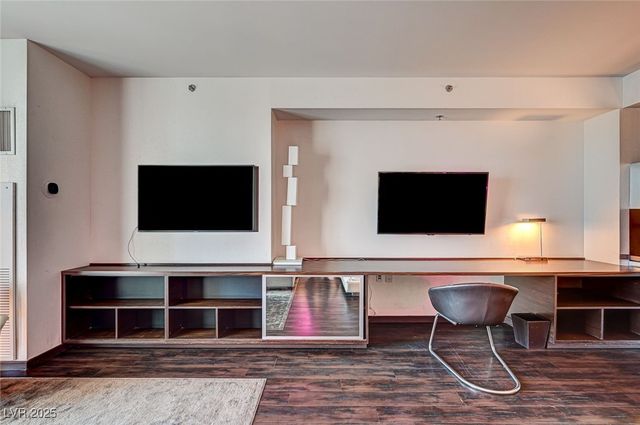 4381 West Flamingo Road 53307, Las Vegas, NV 89103