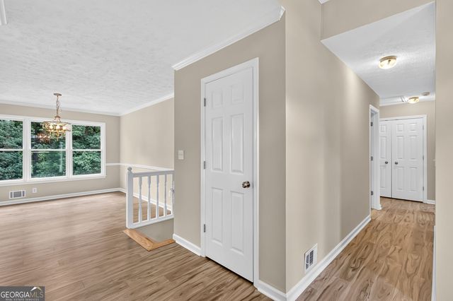 3190 Lakecrest Drive, Dacula, GA 30019