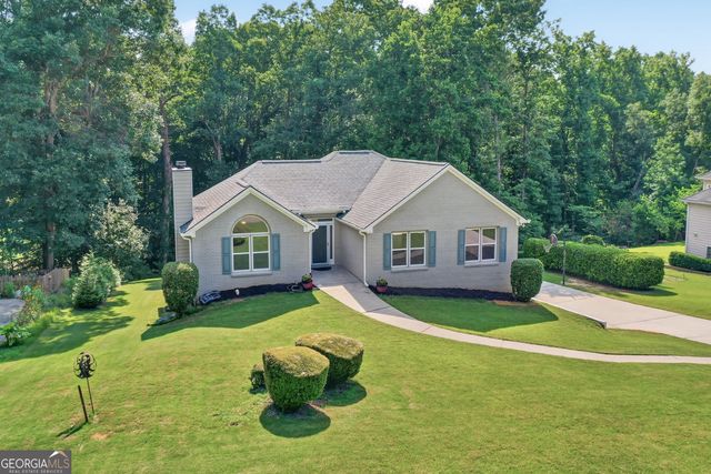3190 Lakecrest Drive, Dacula, GA 30019