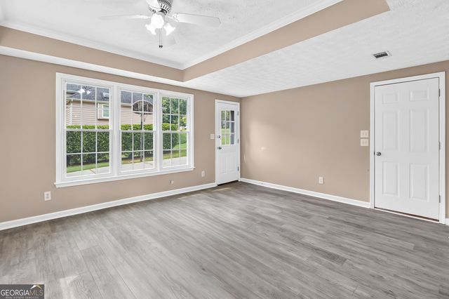 3190 Lakecrest Drive, Dacula, GA 30019