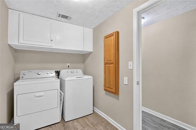 3190 Lakecrest Drive, Dacula, GA 30019