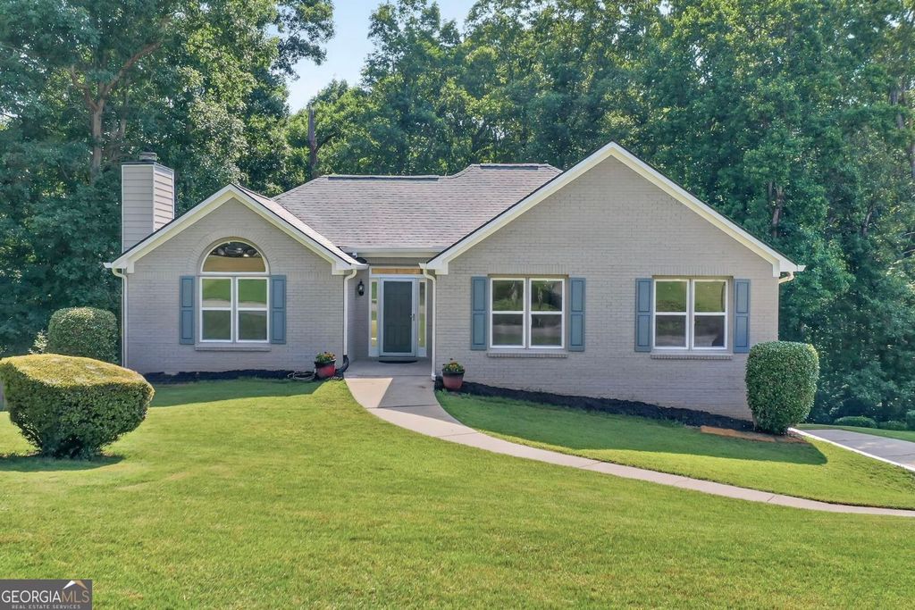 3190 Lakecrest Drive, Dacula, GA 30019