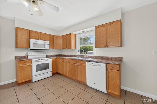 20 Westview Drive, St Charles, MO 63303