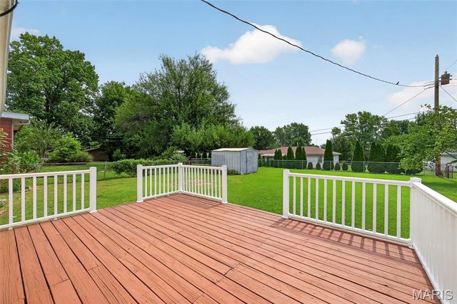 20 Westview Drive, St Charles, MO 63303