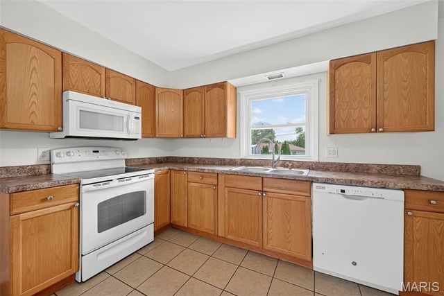 20 Westview Drive, St Charles, MO 63303