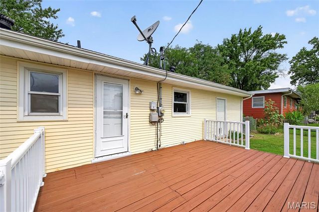 20 Westview Drive, St Charles, MO 63303