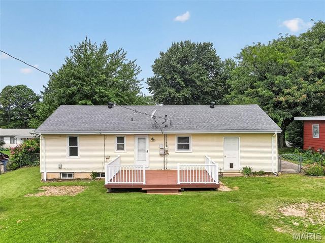20 Westview Drive, St Charles, MO 63303