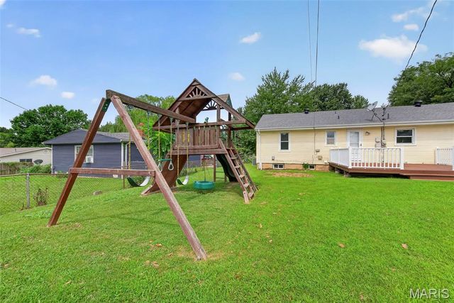 20 Westview Drive, St Charles, MO 63303