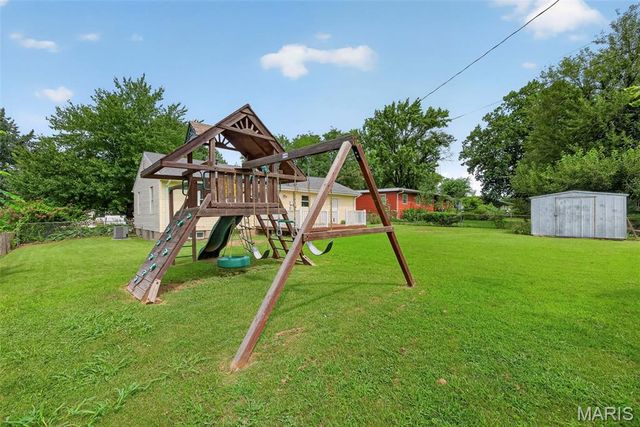 20 Westview Drive, St Charles, MO 63303