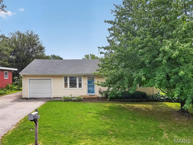 20 Westview Drive, St Charles, MO 63303