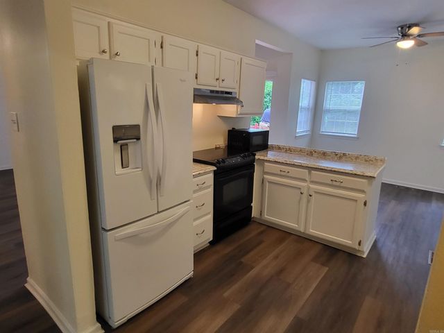 5609 Kari Hill Place, North Little Rock, AR 72118