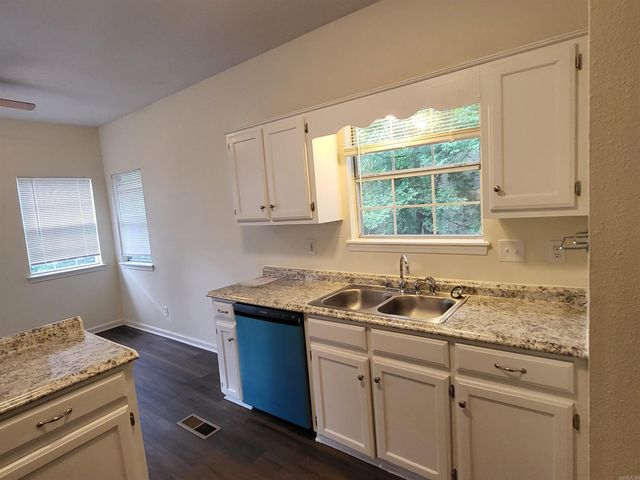 5609 Kari Hill Place, North Little Rock, AR 72118