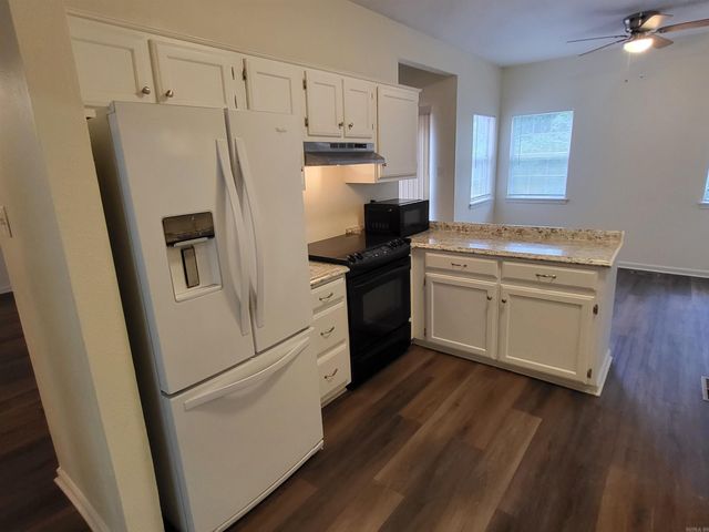 5609 Kari Hill Place, North Little Rock, AR 72118
