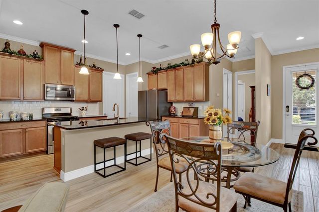 2453 YELLOW BRICK ROAD, St Cloud, FL 34772