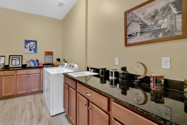 2453 YELLOW BRICK ROAD, St Cloud, FL 34772
