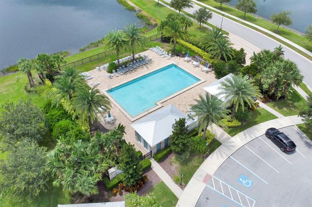2453 YELLOW BRICK ROAD, St Cloud, FL 34772
