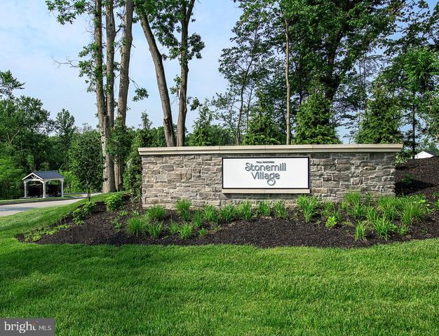 62 GRAYSON LN, Downingtown, PA 19335