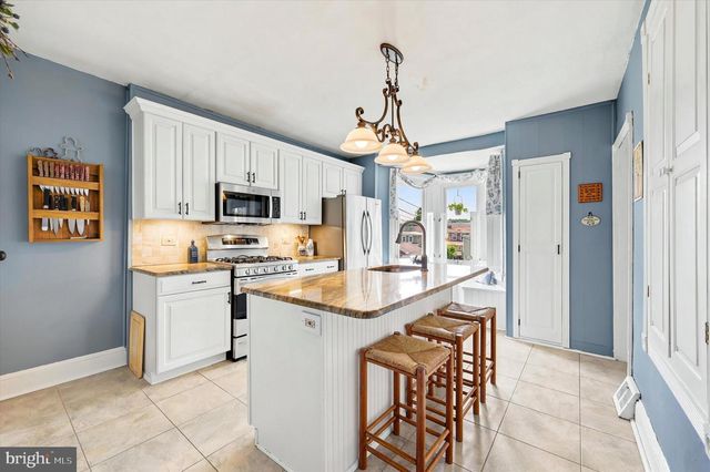 209 E 10TH AVE, Conshohocken, PA 19428