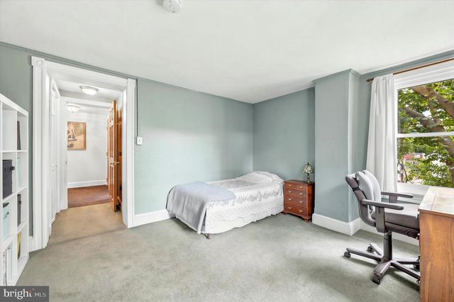 209 E 10TH AVE, Conshohocken, PA 19428