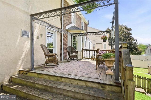209 E 10TH AVE, Conshohocken, PA 19428