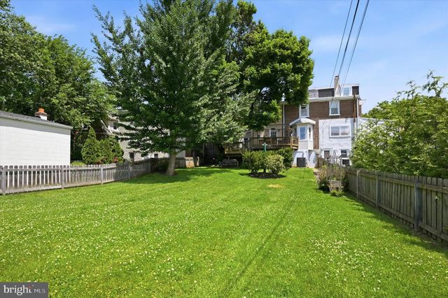 209 E 10TH AVE, Conshohocken, PA 19428