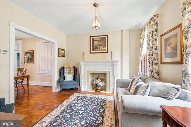 209 E 10TH AVE, Conshohocken, PA 19428