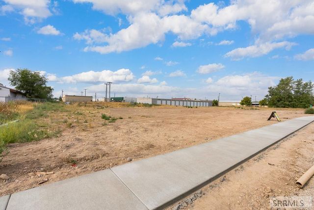 1919 N Woodruff Circle, Idaho Falls, ID 83401