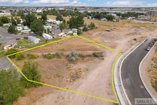 1919 N Woodruff Circle, Idaho Falls, ID 83401