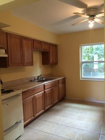 720 E SPRUCE STREET, Tarpon Springs, FL 34689