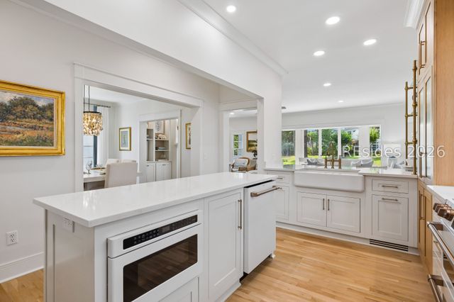 55 Crosstree Dr, Hilton Head Island, SC 29926