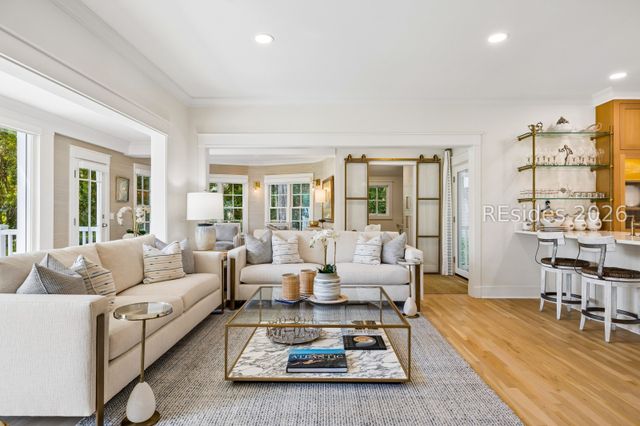 55 Crosstree Dr, Hilton Head Island, SC 29926