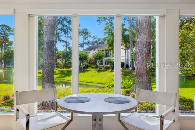 55 Crosstree Dr, Hilton Head Island, SC 29926