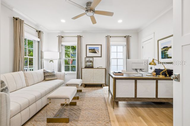 55 Crosstree Dr, Hilton Head Island, SC 29926