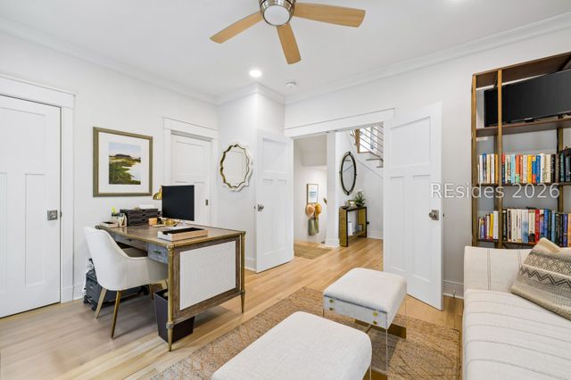 55 Crosstree Dr, Hilton Head Island, SC 29926