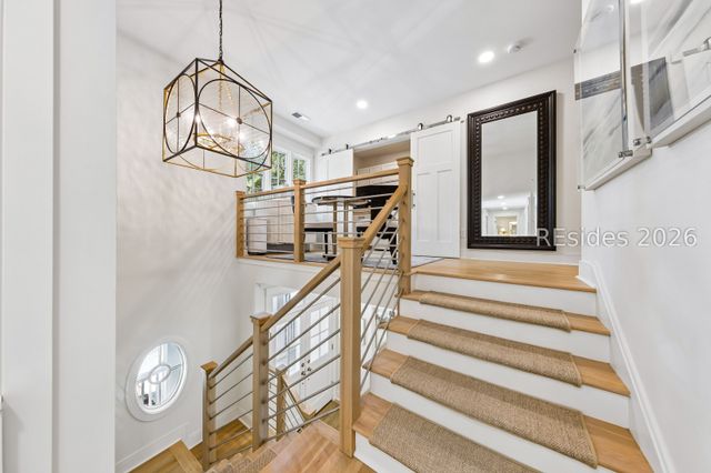 55 Crosstree Dr, Hilton Head Island, SC 29926