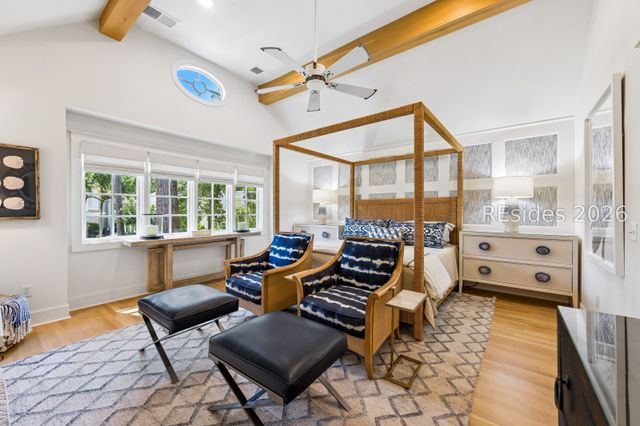55 Crosstree Dr, Hilton Head Island, SC 29926