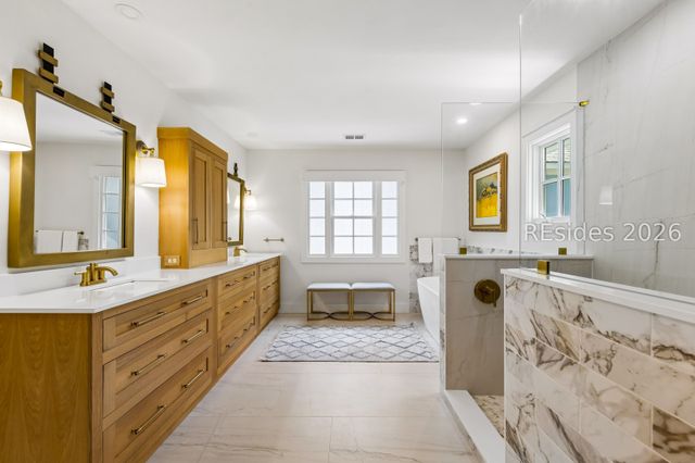 55 Crosstree Dr, Hilton Head Island, SC 29926