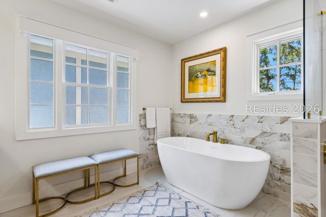55 Crosstree Dr, Hilton Head Island, SC 29926