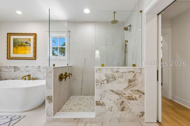 55 Crosstree Dr, Hilton Head Island, SC 29926