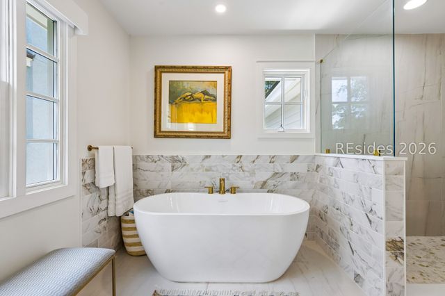 55 Crosstree Dr, Hilton Head Island, SC 29926