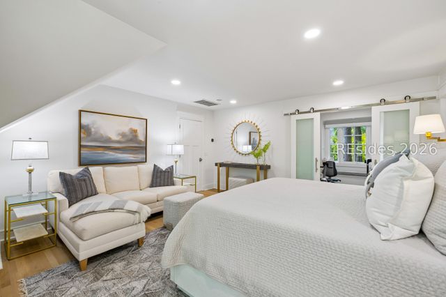55 Crosstree Dr, Hilton Head Island, SC 29926