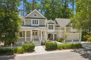 55 Crosstree Dr, Hilton Head Island, SC 29926