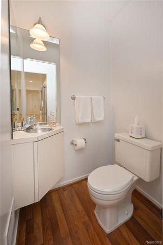 6020 Orchard Ridge Court, West Bloomfield, MI 48322