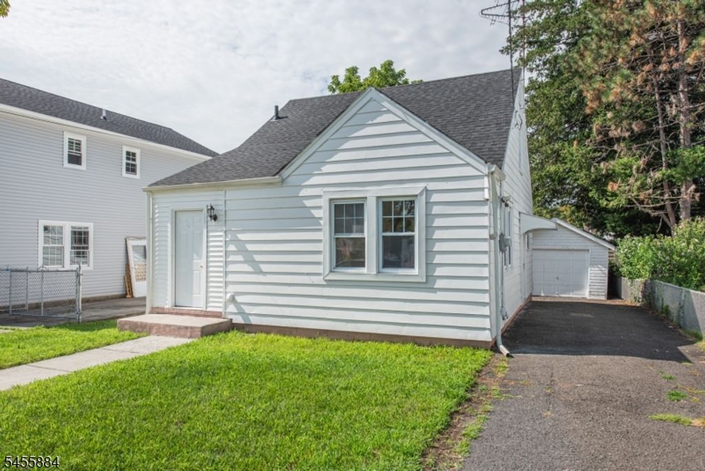 50 Birch St, Bloomfield Twp., NJ 07003 — photo 2