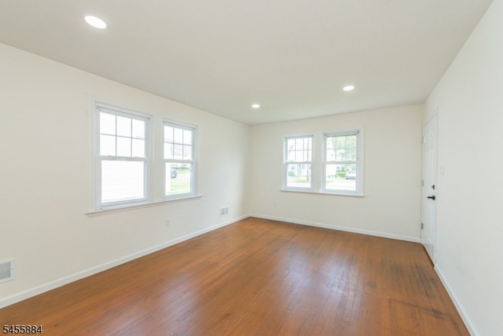 50 Birch St, Bloomfield Twp., NJ 07003 — photo 4