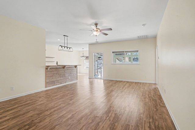 1050 Kennington Ct., Conway, SC 29526